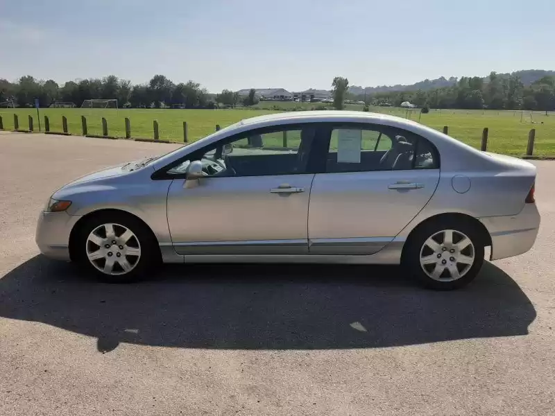 استفاده شده Honda Civic برای فروش که در دوحه #6195 - 1  image 